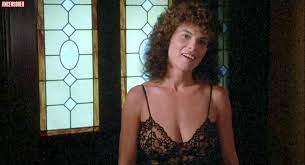 Naked Adrienne Barbeau in Open House < ANCENSORED