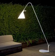 9 Cool Modern Outdoor Lamps And Lights