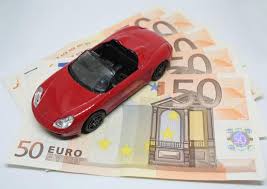 Zakup samochodu za granicą przez czynnego podatnika VAT
