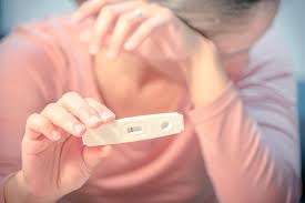 Einen normalen schwangerschaftstest bekommst du ebenfalls in der apotheke oder der drogerie. Schwanger Trotz Negativem Test Ist Das Moglich