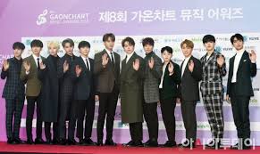 Gaon Chart Pic Seventeen Di Red Carpet Gaon Chart Awards
