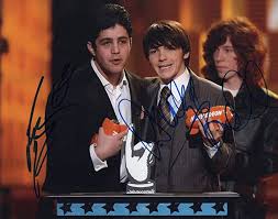 22 minute episodes produced spanning 8 seasons. Drake Bell Josh Peck Dual Signed Autograph 8x10 Photo Drake Josh Star Ultimate Spider