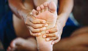 6 causes of foot pain you should not ignore
