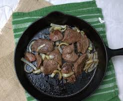 pan seared venison with onions