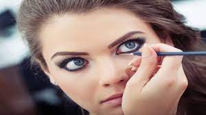 eye makeup tips for small eyes