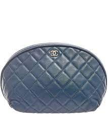 chanel cosmetic pouch a69255