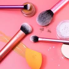 everyday essentials makeup brush