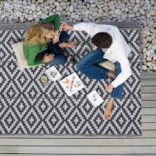 nuu garden 5x7 ft rectangular gray and white patio carpet fade resistant outdoor rug