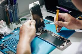 Unveiling the Technological Revolution: Exploring the Rapidly Growing Mobile  Repairing Industry and Emerging Opportunities
