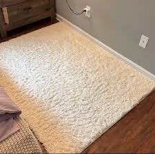 white 4x7 area rug in