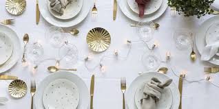 Comment dresser une table pour des invités ?