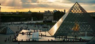 Image result for piramida w paryżu