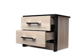 Функционалността и видът на нощното ви шкафче трябва да отговарят на общия стил на спалнята ви. Noshno Shkafche Skarlet 55 Leva Hop Mebeli