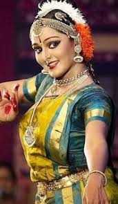 She is one of the most successful leading actresses in malayalam cinema, and has been referred to as the lady superstar of malayalam cinema. Manju Warrier House Age Daughter Marriage Wedding Family Second Marriage Biography Date Of Birth Phone Number Parents Affair Dileep Photos Dance Latest Upcoming New Movie Meenakshi Daughter New Film Actor Saree Malayalam