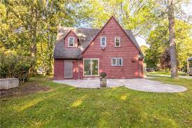 48 penfield cres penfield ny 14625