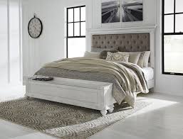 Kanwyn Queen Bed The Furniture Trader