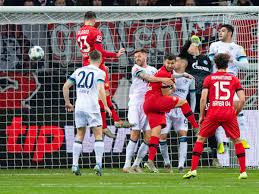 Preview and stats followed by live commentary, video highlights and match report. Bayer Leverkusen Gegen Schalke 04 Im Ticker Nubel Patzer Kostet Punkte S04