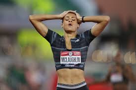 I finalen tog warholm både guldet og slog eftertrykkeligt sin egen verdensrekord. Mclaughlin Breaks Women S 400m Hurdles World Record Adc News Digital