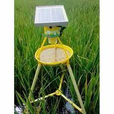 Safs Yellow Solar Led Insect Light Trap