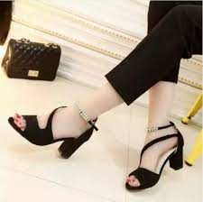 Koleksi oleh nasa cilegon • terakhir diperbarui 10 hari lalu. Sendal Wanita Distro Raindoz Model Sandal High Heel Cewek Cantik Warna Hitam Nb001 Lazada Indonesia