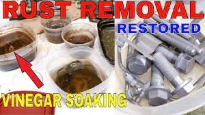 remove rust with vinegar baking soda