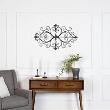 Stratton Home Decor Traditional Scroll