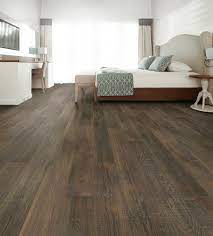 how to choose laminate flooring color