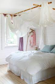 25 Beautiful Bed Canopies You Can Diy