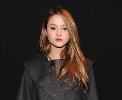 This will give it a bouffant look. Devon Aoki Prom Hairstyle Ideas Asian Prom Hairstyles Zimbio