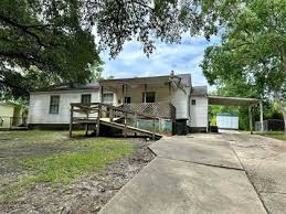 houses in leesville la