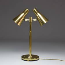 Has a size of 4.7 inch x 4.7 inch x 11.8 inch, making this table lamp versatile and can be used on large or small sized tables. 20th Century Scandinavian Brass Double Shade Table Lamp By Sonnico 1960 S 104053