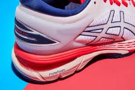 Like the soft padding in the heel collar and tongue, the kayano offers a plush underfoot feel as well. Asics Gel Kayano 25 Review Cushioned Running Shoes