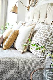 Bed Pillow Arrangements You Will Love