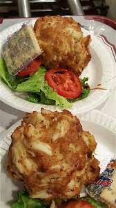 excellent crab cakes at faidley seafood