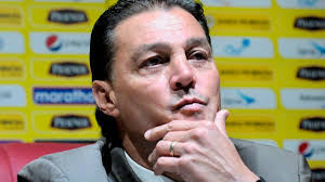 3 de abril de 2020. Futbol Ecuador Serie A Carlos Alfaro Moreno Me Quede Como Adolescente Enamorado Esperando A Leo Campana Audio Tera Deportes
