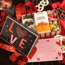 top 10 best valentines gift baskets for him