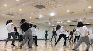 大阪のダンススクール(教室) はじめてのダンスやK-POP、メジャーデビューまで