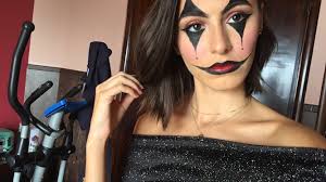 clown halloween makeup look