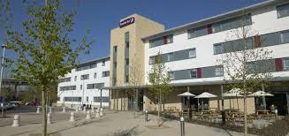 Both business travelers and tourists can enjoy the hotel's facilities and services. Premier Inn Rochester Kent Bts Fabrications