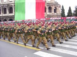 Risultati immagini per soldati italiani marciando