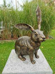 Bronze Rabbit Garden Decoration