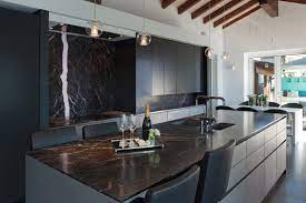 what color cabinets with black granite