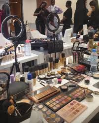 london college of make up age