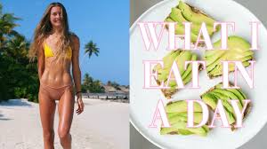 WHAT I EAT IN A DAY TO STAY FIT & HEALTHY // VEGAN + EXACT MEAL TIMES -  YouTube