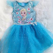 Cлушайте онлайн и cкачивайте песню оригиналната рокля на снежната кралица елза барби като снежната кралица елза с рокля от интелигентен пластилин с грим виолета. Roklya Frozen S Tyul