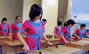 Kolintang merupakan bagian dari budaya gong asia tenggara. Mengenal Alat Musik Tradisional Dan Asal Daerahnya Grobogan News