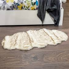 rugs aw wolf skin 80x150 shaped