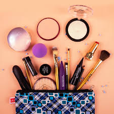my 5 makeup bag essentials leanna