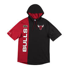 It features crisp graphics that are sure to let everyone know you're proud of your team. Buy Chicago Bulls Short Sleeve Split Black Red Hoodie 24segons