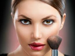 slim your face with makeup
